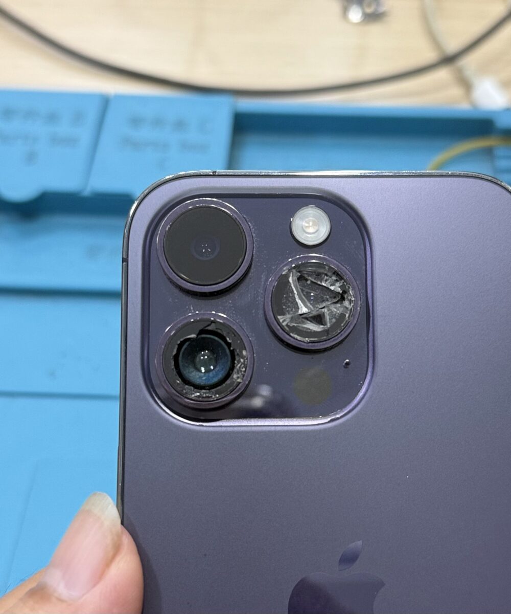 Replace iPhone 11 Pro Max camera lens