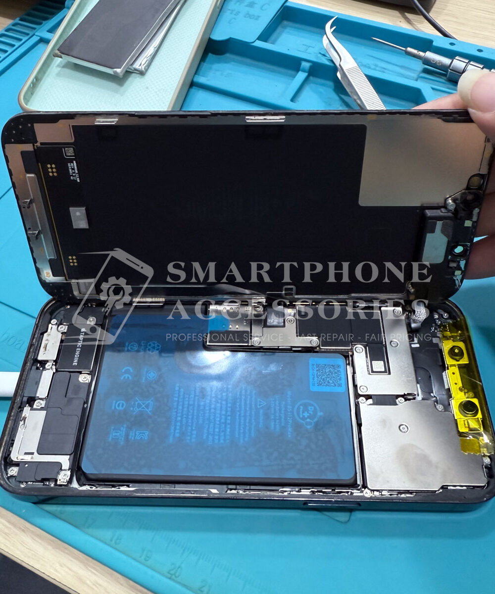 Replace iPhone 12 Pro Max Battery