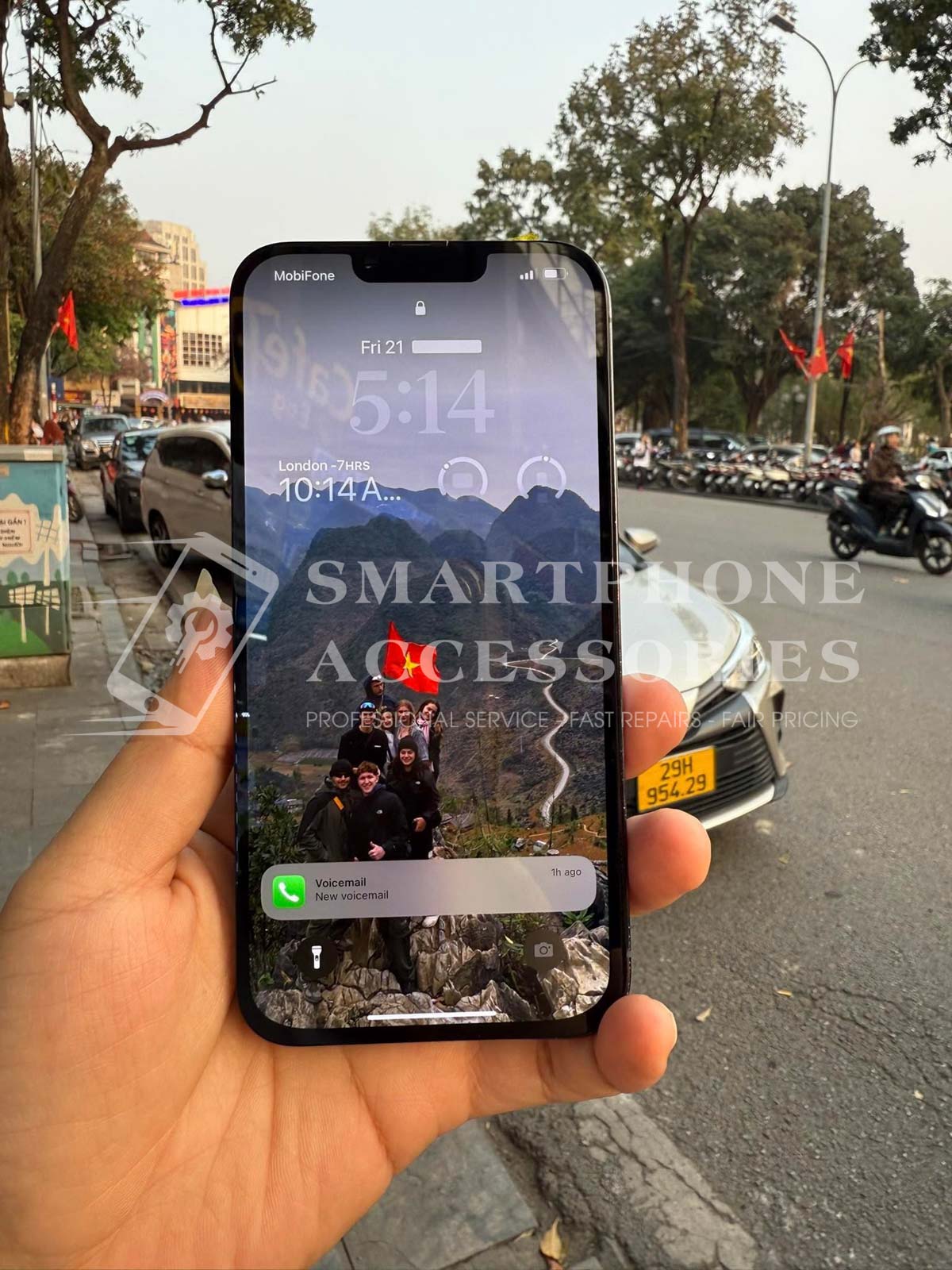 Replace iPh one 13 Pro screen