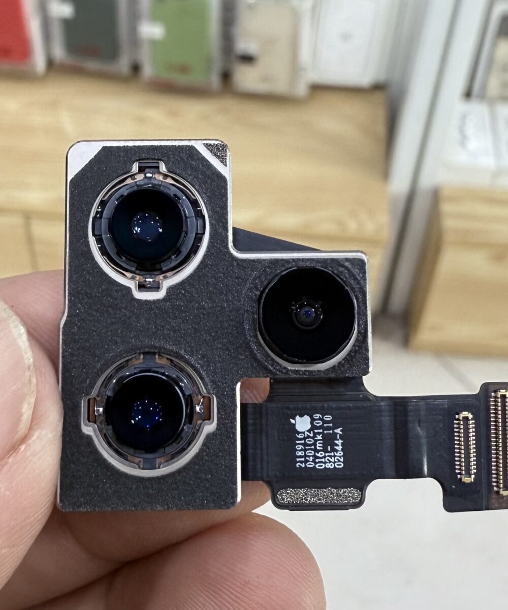 Replace iPhone 12 Pro camera