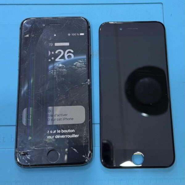 iPhone 8 Screen Replacement