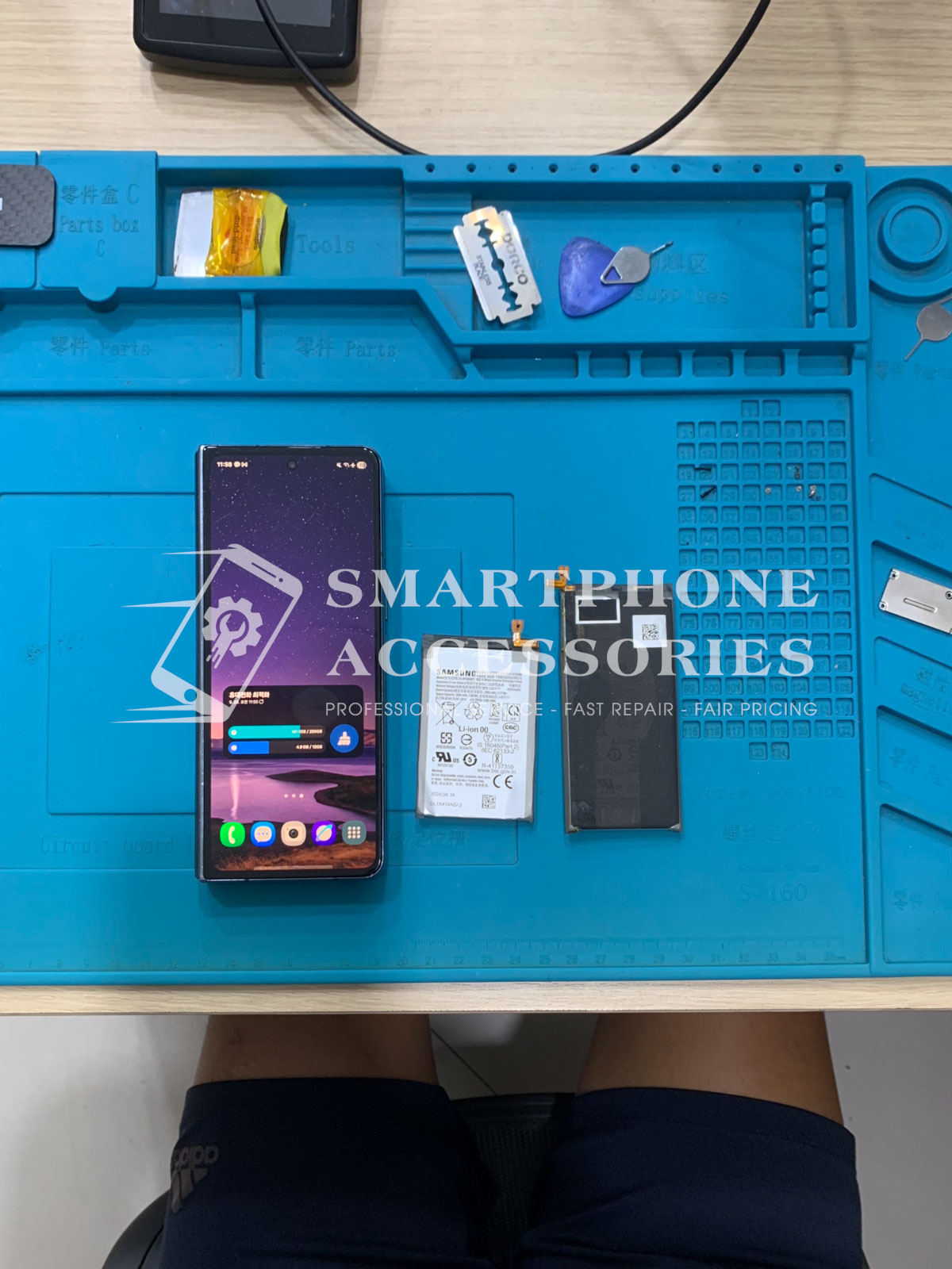 replace Samsung Fold 4 battery