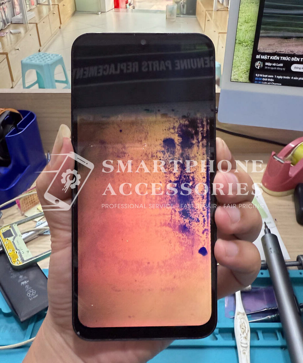Replace Samsung A24 screen
