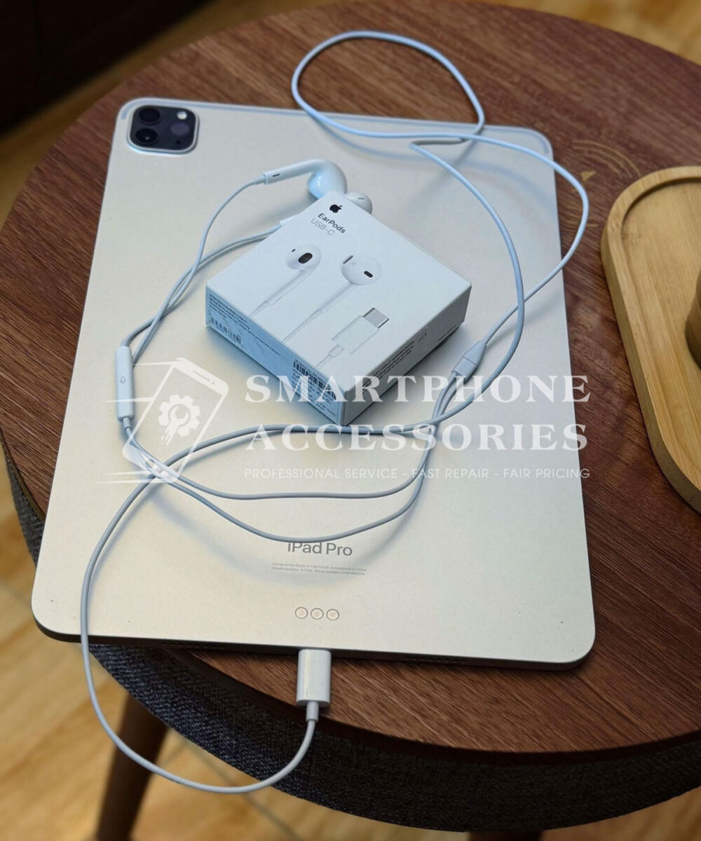 EarPods USB-C Wired Headphones for iPhone