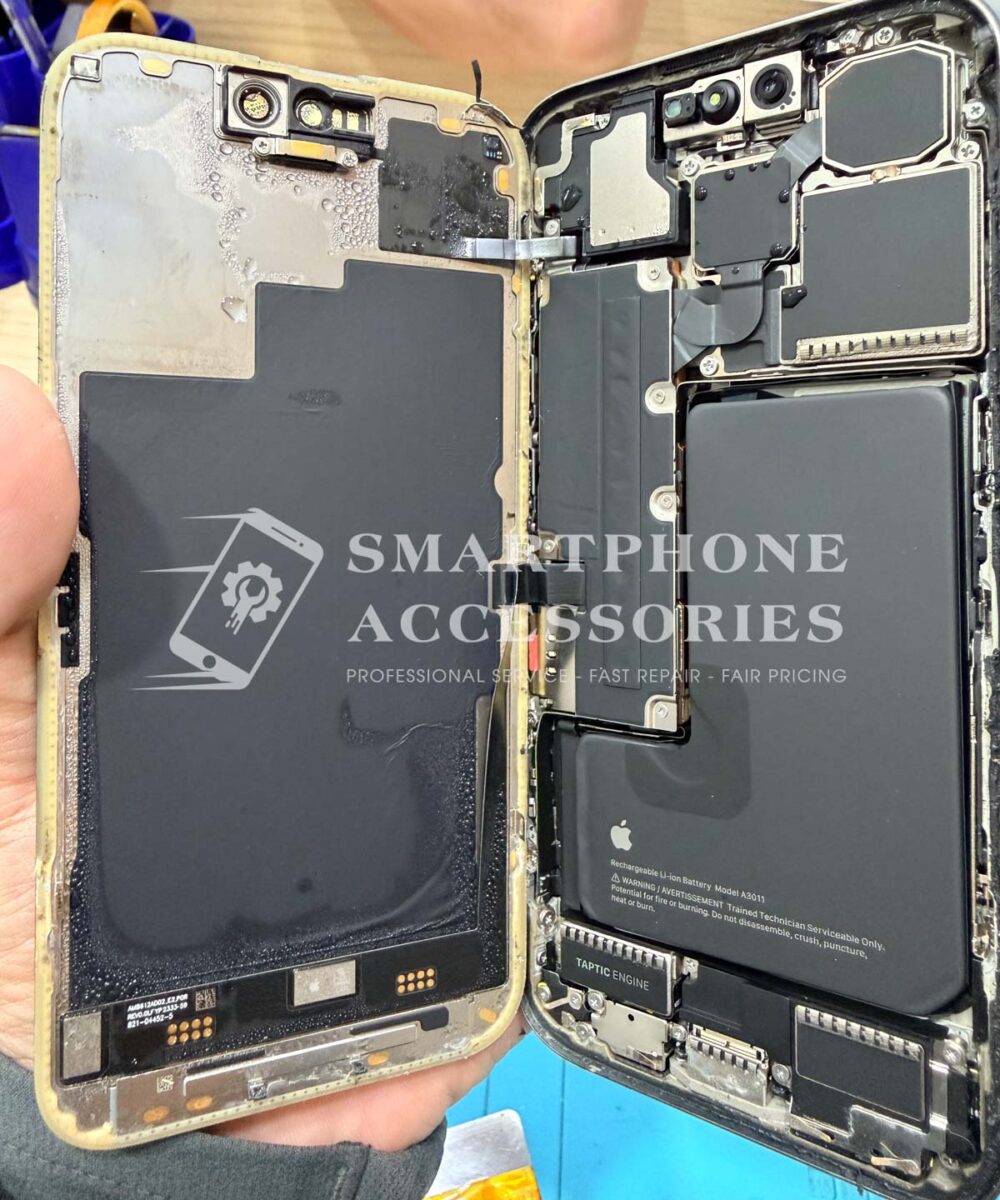 iPhone 15 Pro phone drying service