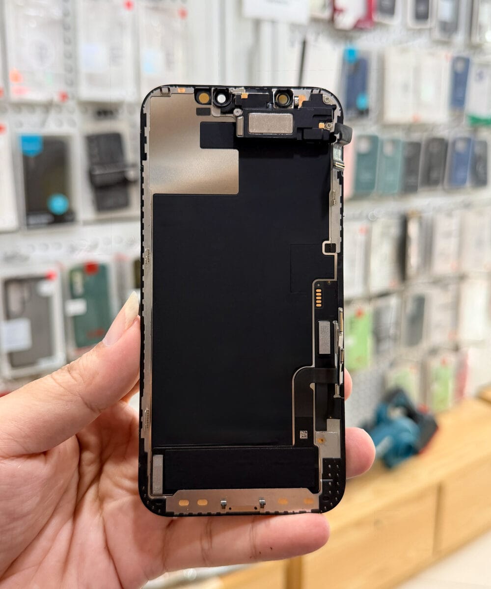 iPhone 12 screen replacement