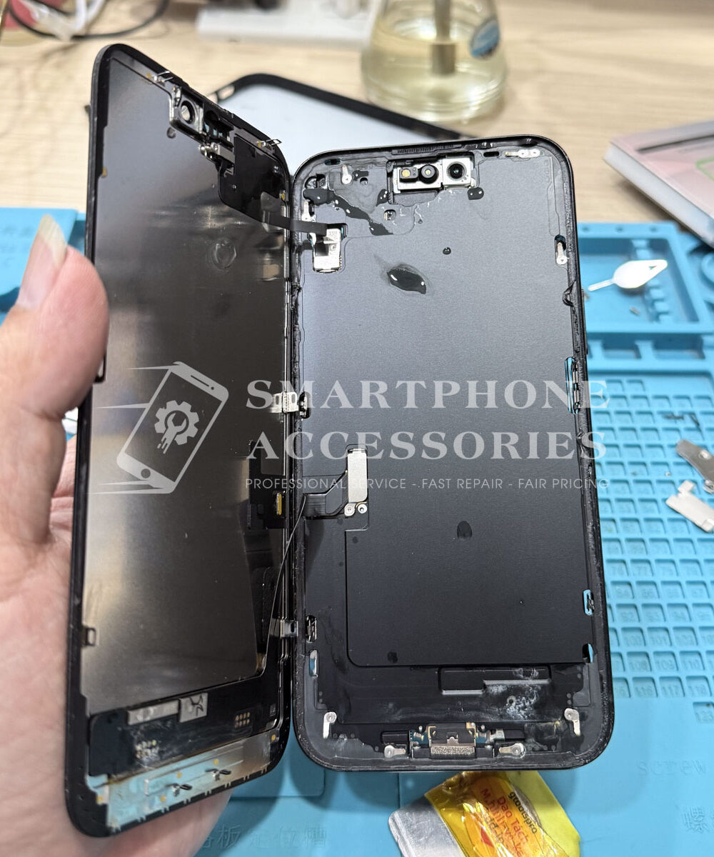 iPhone 15 Water Exposure Drying