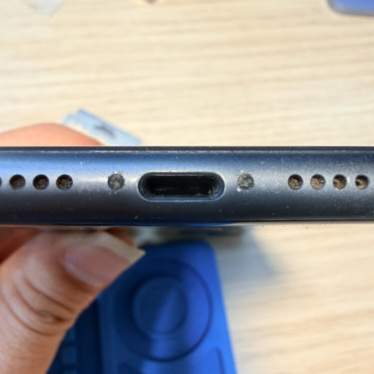 iPhone charging port wear over time