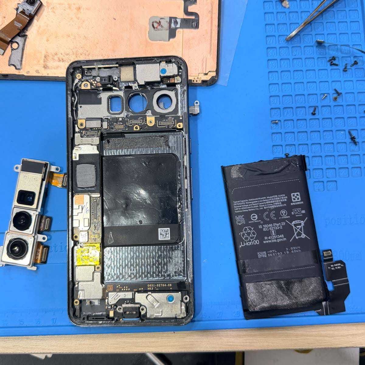 battery replacement repair hanoi smartphone accessories technician