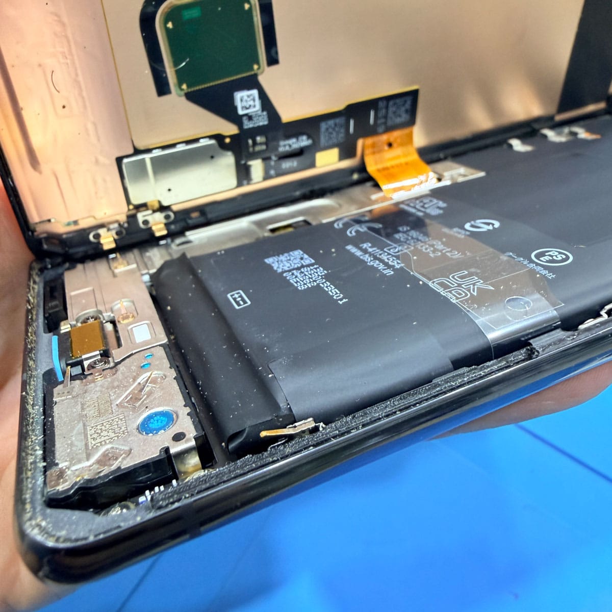 pixel-7-pro-battery-replacement-2 Pixel 7 Pro battery replacement