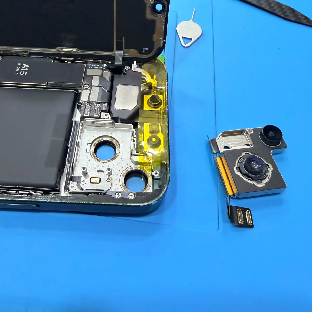 iphone-13-camera-module-diagnostic-repair