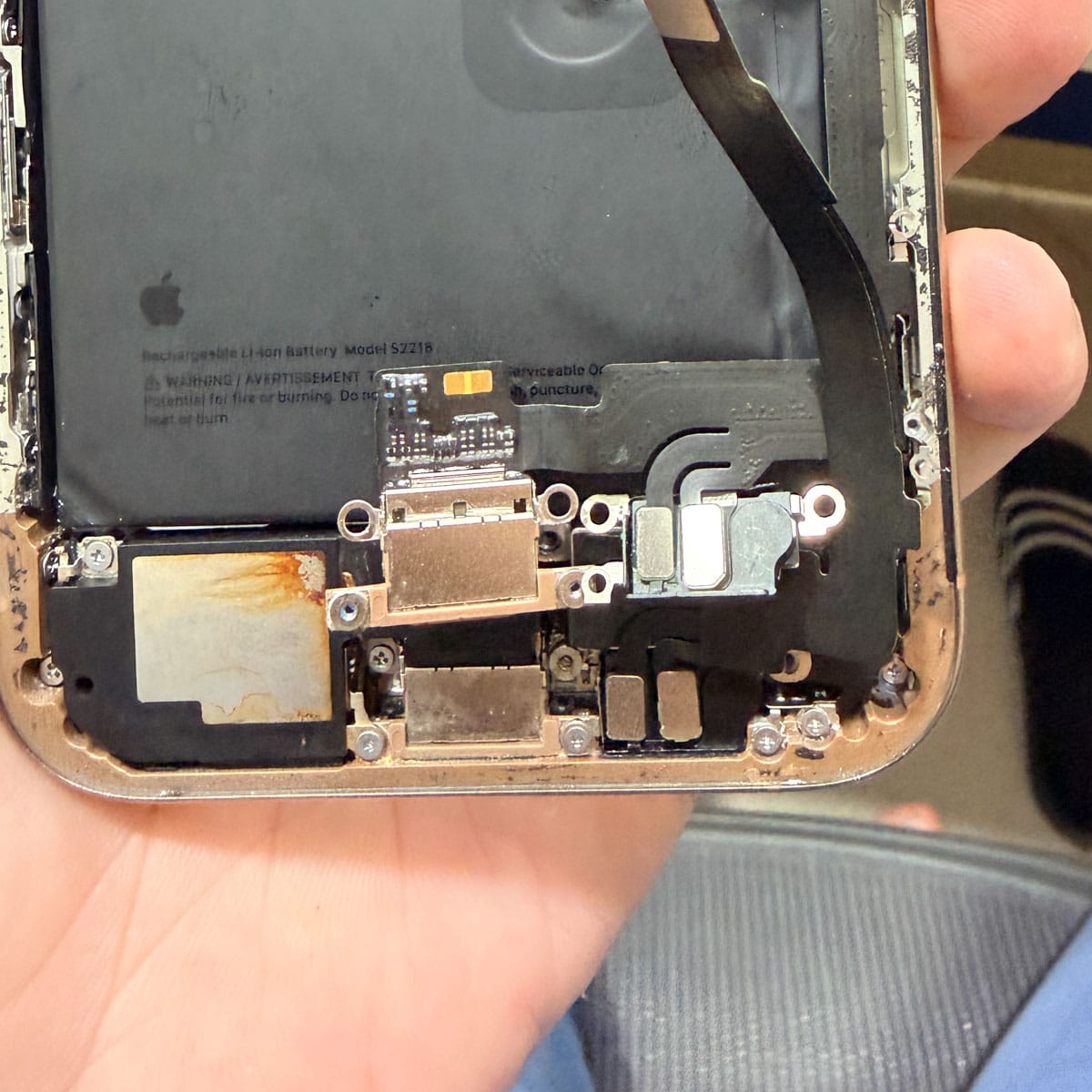 iphone-water-damage-drying
