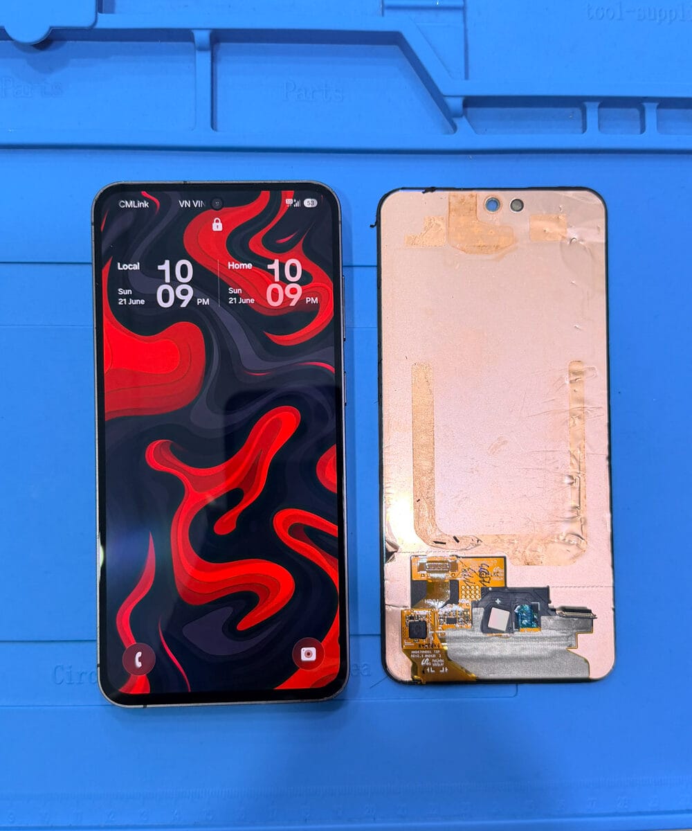 samsung-s24-fe-display-installation-process