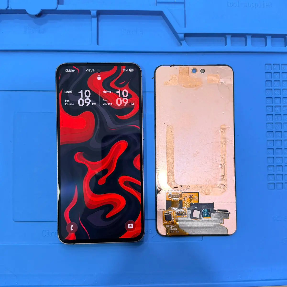 samsung-s24-fe-display-installation-process