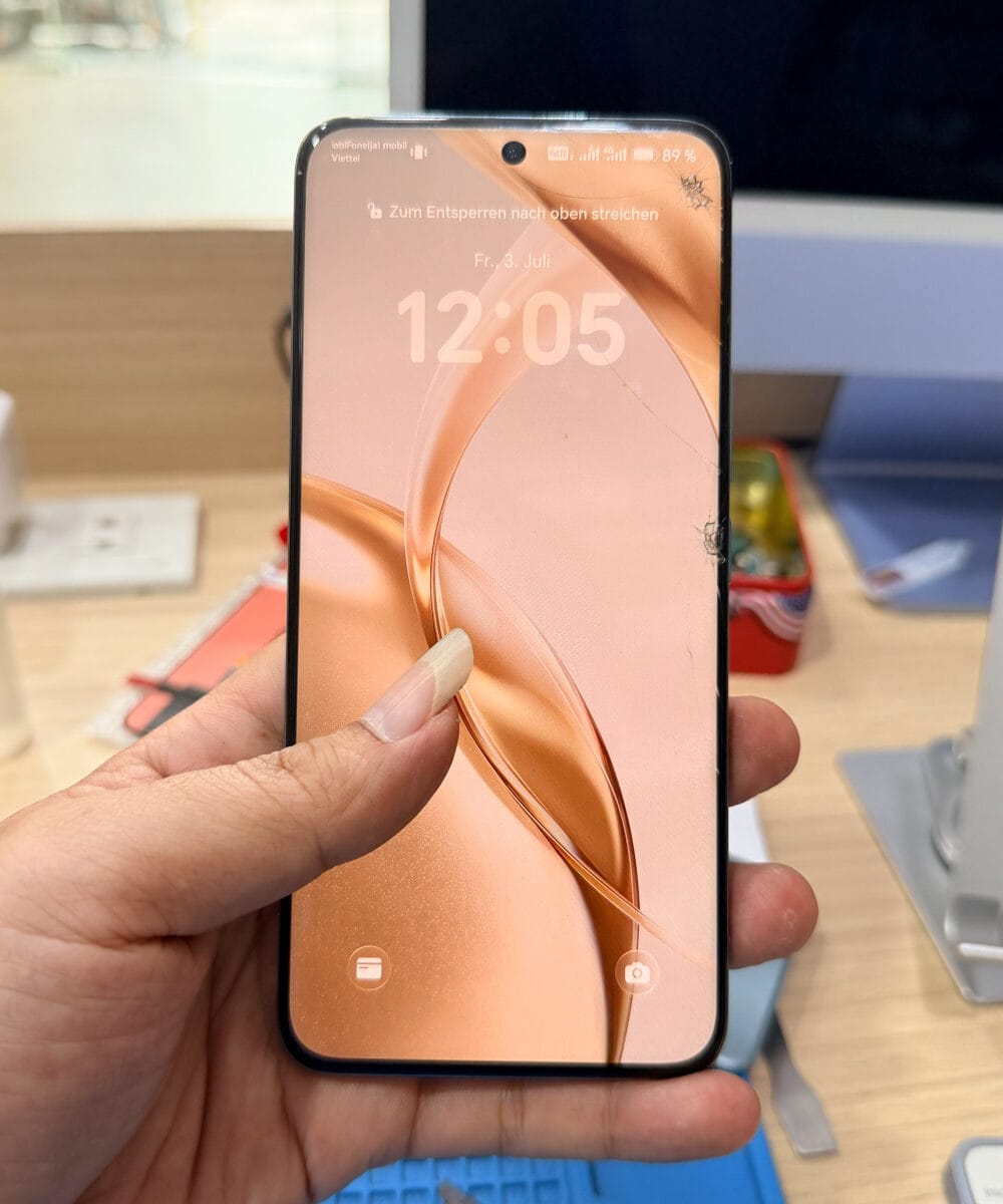 honor-200-screen-replacement-display-inspection-hoan-kiem