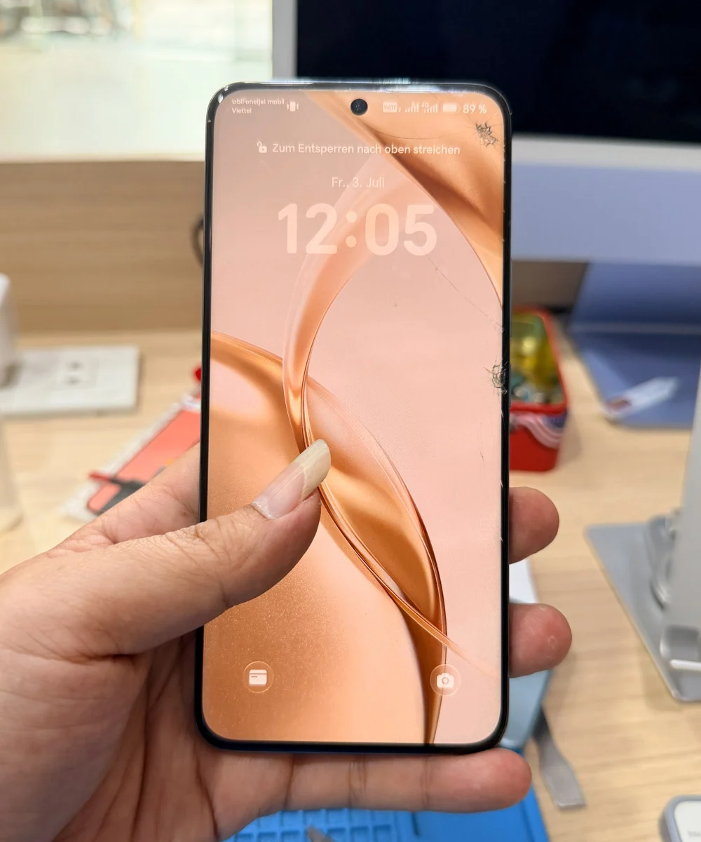 honor-200-screen-replacement-display-inspection-hoan-kiem