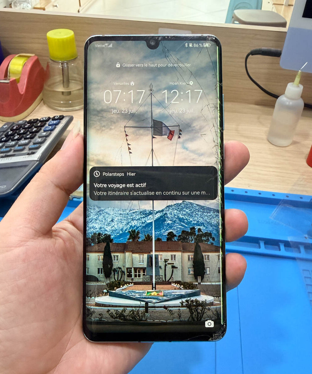 huawei-p30-pro-screen-replacement-damaged-oled-display-hoan-kiem