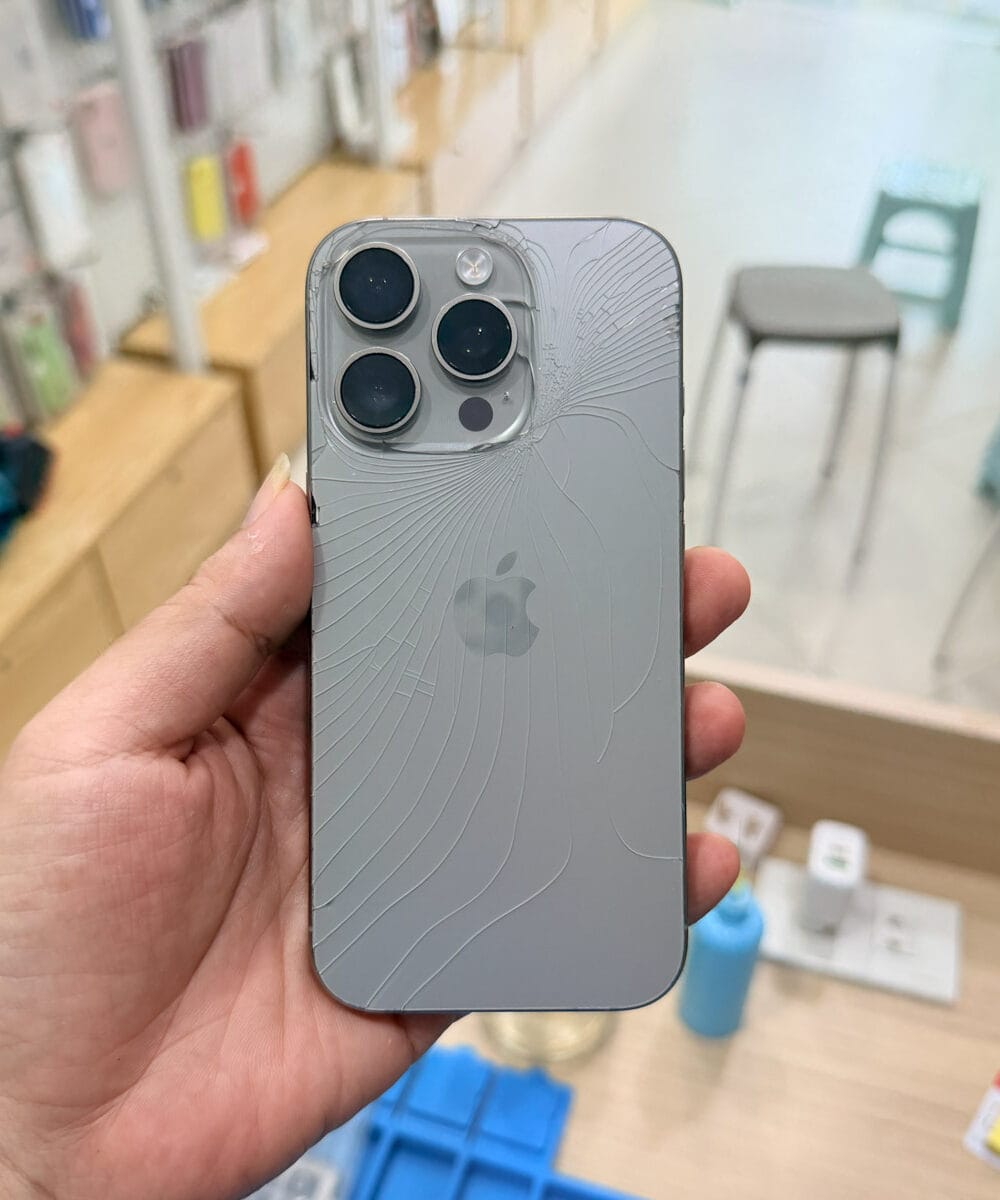iphone-16-pro-max-back-glass-replacement-damage-inspection