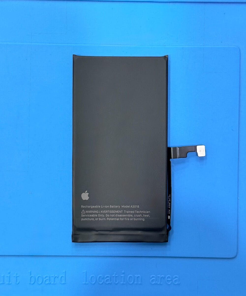 New iPhone 15 Replacement Battery Ready for Professional Installation