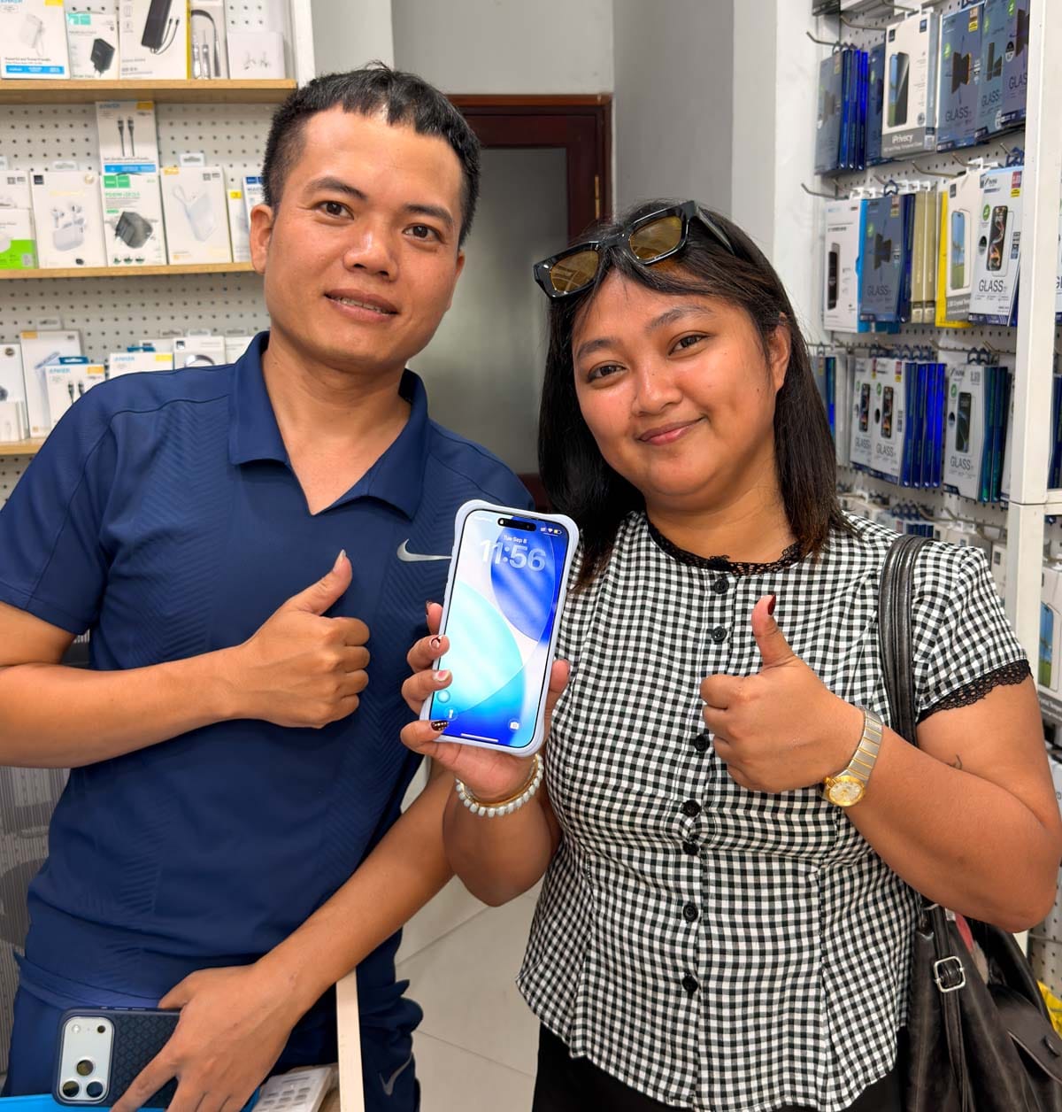 Customer with successfully repaired iPhone 17 Pro Max.