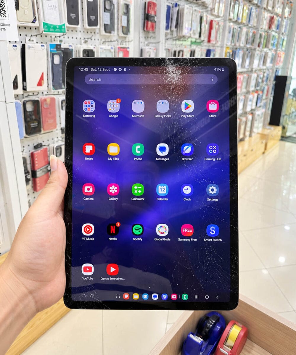 samsung-galaxy-tab-s7-fe-cracked-display-damage