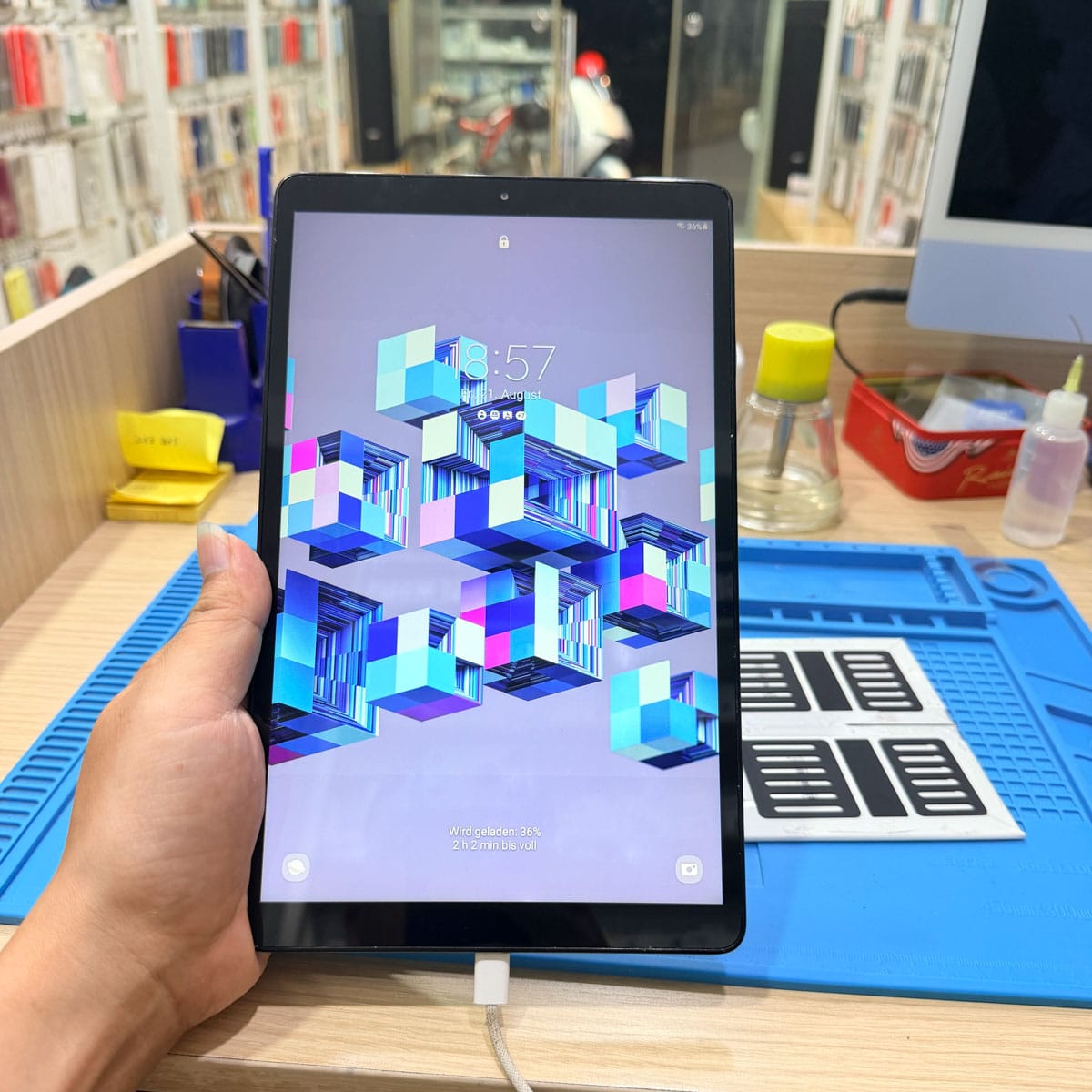 tablet-battery-replacement-and-charging-circuit-testing